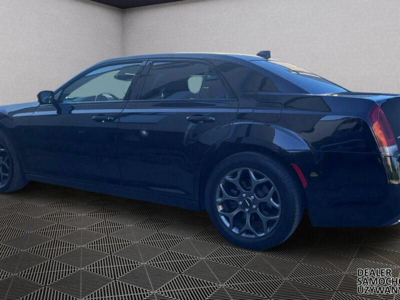 Chrysler 300C 300S 3.6 V6 304KM Alpine Czarna skóra+podsufitka Podgrz. fotele
