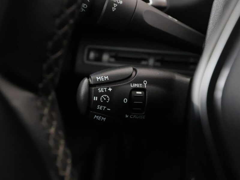 Peugeot 3008 virtual cocpit półskóra navi kamera i czujniki parkowania I (2009-2016)