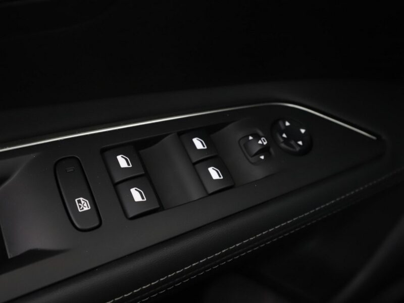 Peugeot 3008 virtual cocpit półskóra navi kamera i czujniki parkowania I (2009-2016)