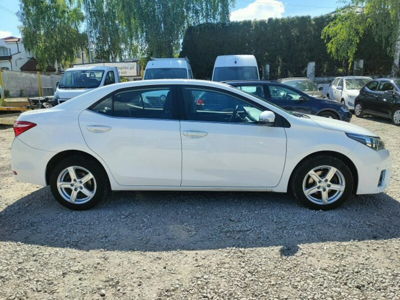 Toyota Corolla Zadbana* Seria E16 (2012-)
