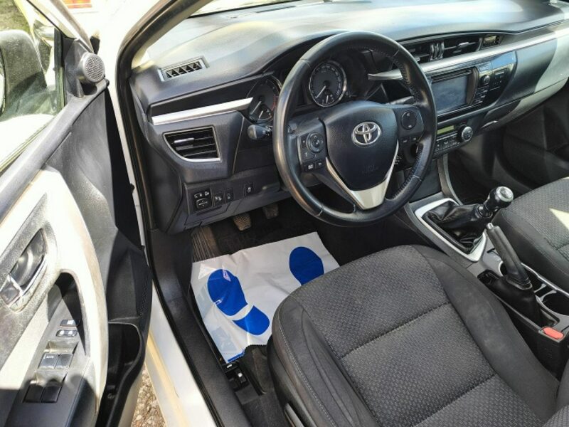 Toyota Corolla Zadbana* Seria E16 (2012-)