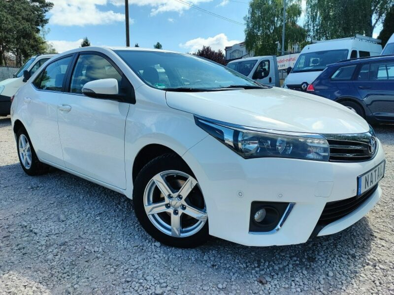 Toyota Corolla Zadbana* Seria E16 (2012-)