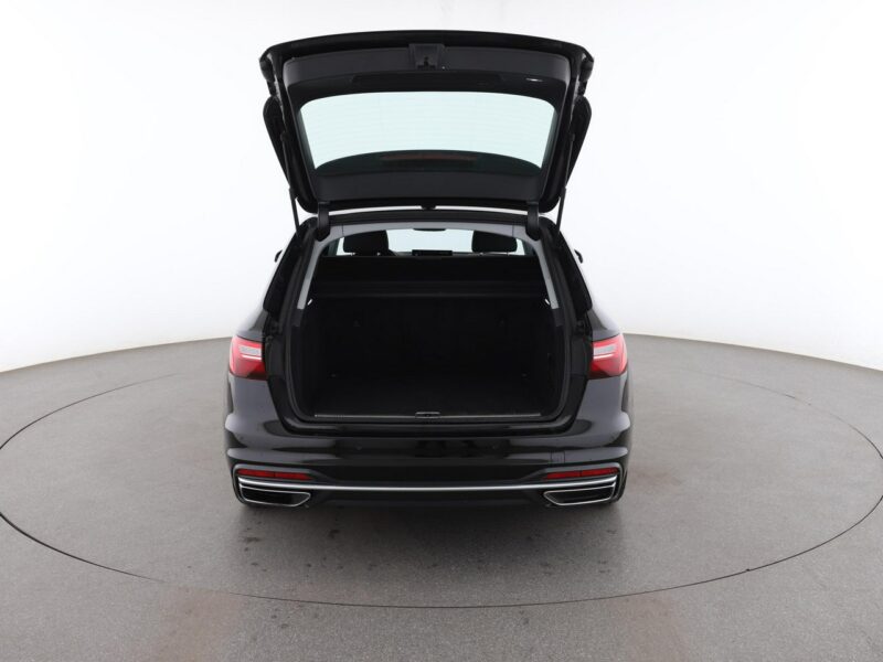 Audi A4 S-Tronic lift LED virtual cocpit navi klima auto (3 strefy) czujniki p B9 (2015-)