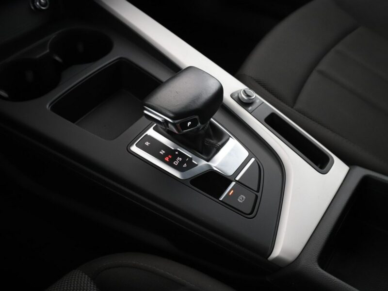 Audi A4 S-Tronic lift LED virtual cocpit navi klima auto (3 strefy) czujniki p B9 (2015-)
