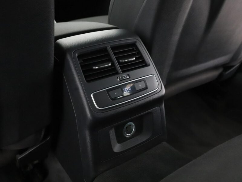Audi A4 S-Tronic lift LED virtual cocpit navi klima auto (3 strefy) czujniki p B9 (2015-)