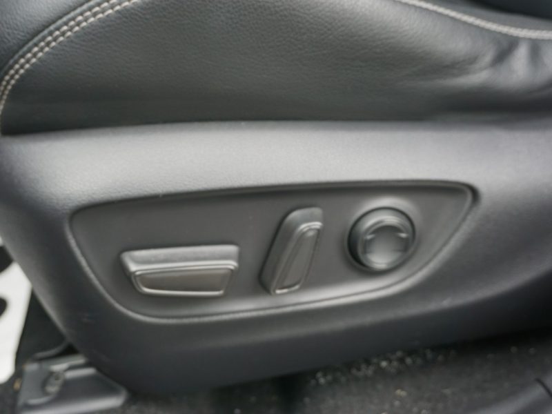 Toyota RAV-4 polski salon, faktura VAT, bogate wyposażenie V (2018)