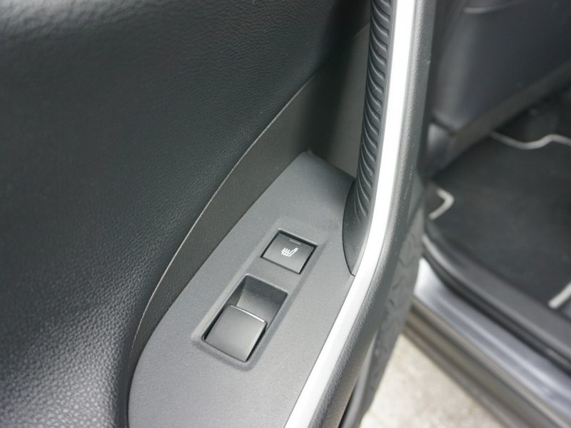 Toyota RAV-4 polski salon, faktura VAT, bogate wyposażenie V (2018)