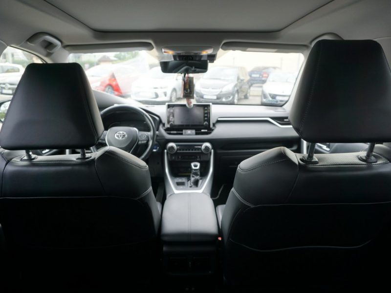 Toyota RAV-4 polski salon, faktura VAT, bogate wyposażenie V (2018)