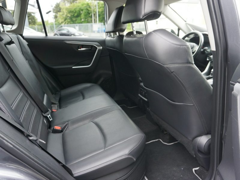 Toyota RAV-4 polski salon, faktura VAT, bogate wyposażenie V (2018)