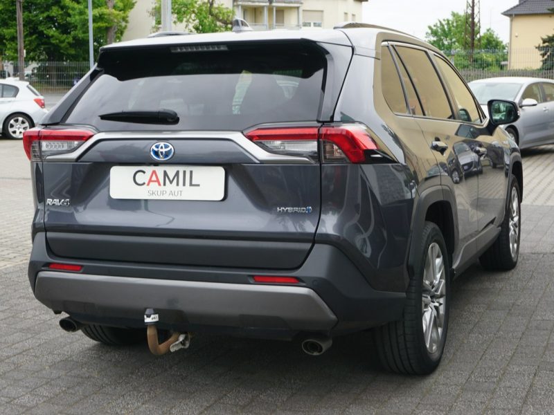 Toyota RAV-4 polski salon, faktura VAT, bogate wyposażenie V (2018)