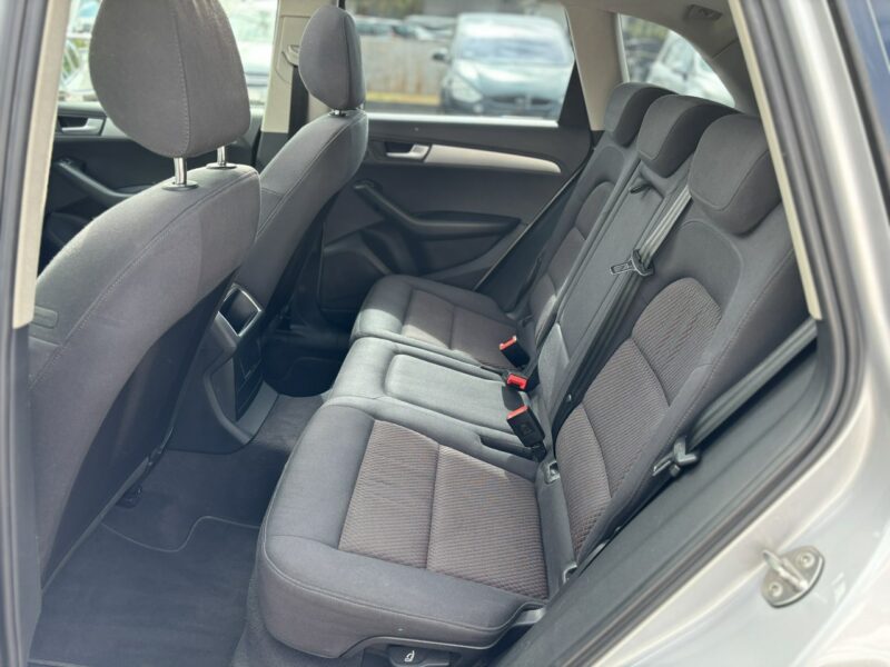 Audi Q5 Gwarancja, Zarejestorwany 8R (2008-)