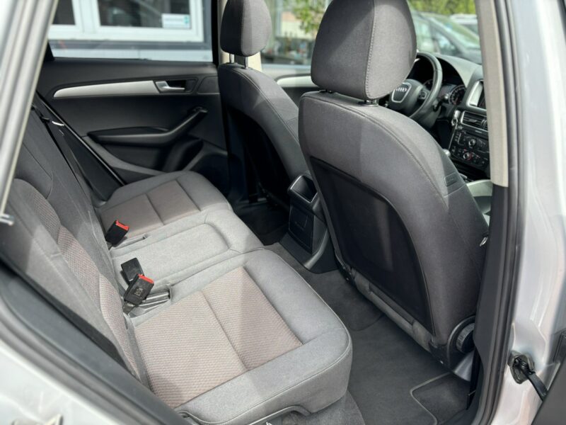 Audi Q5 Gwarancja, Zarejestorwany 8R (2008-)