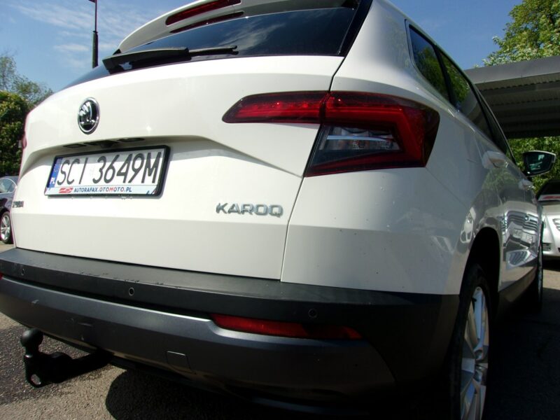 Škoda Karoq Klimatronic 2x, Hak, CarPlay/AndroidAuto, Panorama, Alcantara