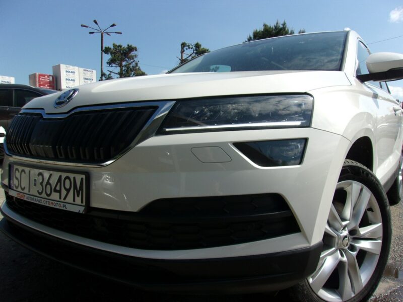 Škoda Karoq Klimatronic 2x, Hak, CarPlay/AndroidAuto, Panorama, Alcantara