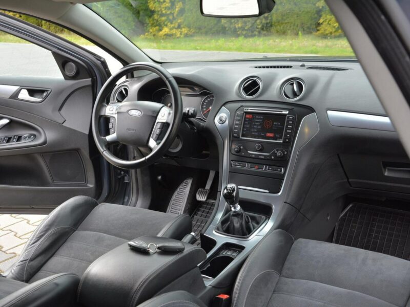 Ford Mondeo Titanium Bi-xenon Skóry Ledy Duża Navi Convers 2xParkt Relingi Mk4 (2007-2014)