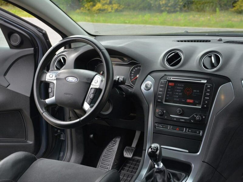 Ford Mondeo Titanium Bi-xenon Skóry Ledy Duża Navi Convers 2xParkt Relingi Mk4 (2007-2014)
