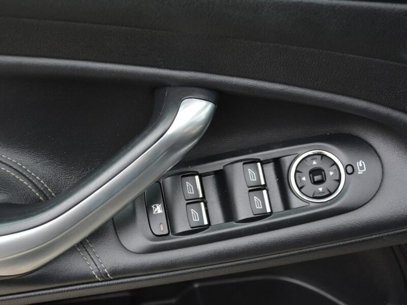 Ford Mondeo Titanium Bi-xenon Skóry Ledy Duża Navi Convers 2xParkt Relingi Mk4 (2007-2014)