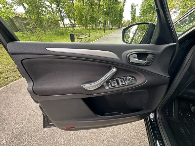 Ford S-Max 2,0 TDCI 140 KM Alu 17'' 7 Osobowy 2010 Rok Lift PDC Stan BDB I (2006-2015)