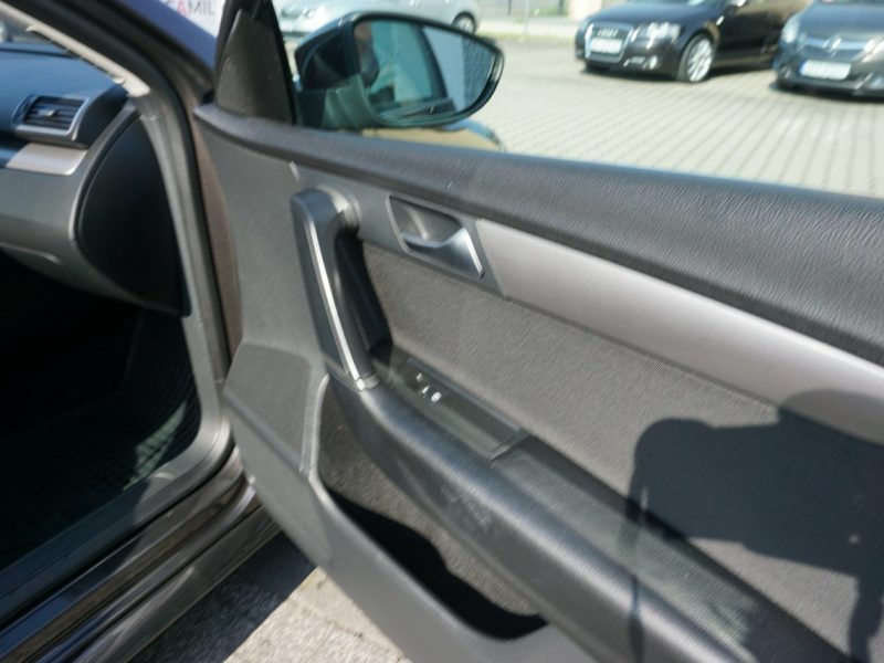 Volkswagen Passat Sedan, 2.0 TDi 140KM, Zarejestrowany, Sprawny, Dynamiczny, B7 (2010-2014)