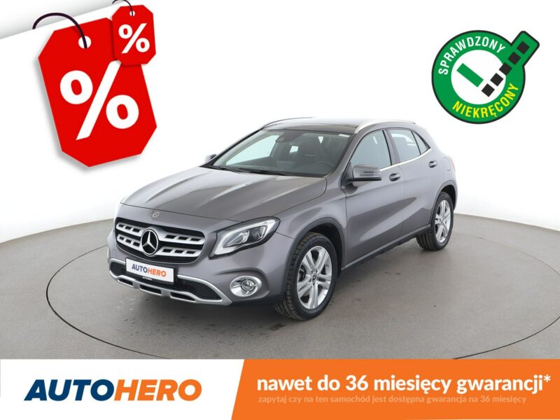 Mercedes GLA 220 4x4 automat full LED półskóra panorama kamera i czujniki parkowania