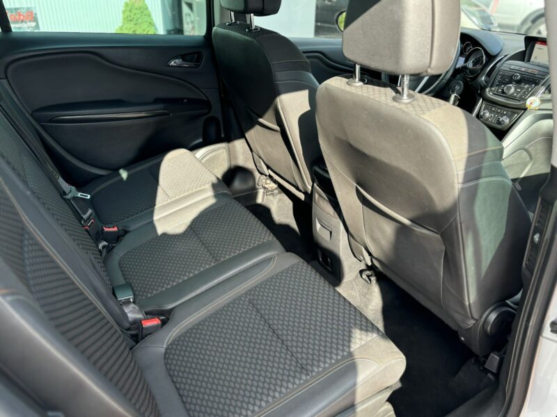Opel Zafira Gwarancja, Bogate wyposażenie, 7-mio osobowa C (2011-)
