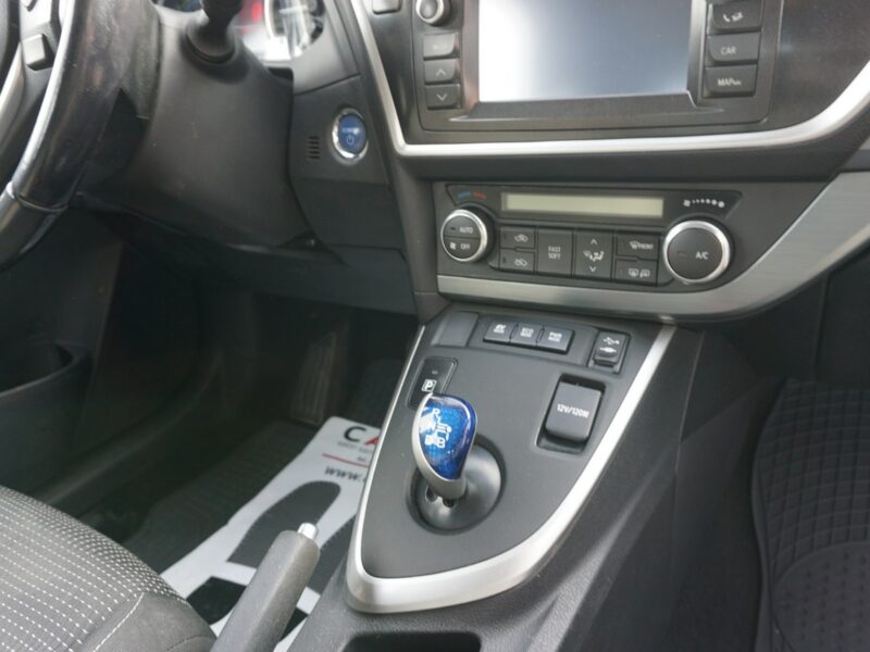 Toyota Auris polski salon, serwisowany II (2012-)