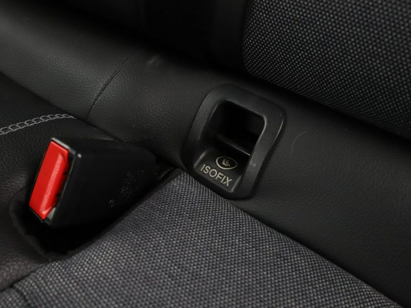 Mercedes GLA 180 półskóra klima auto kamera cofania multifunkcja