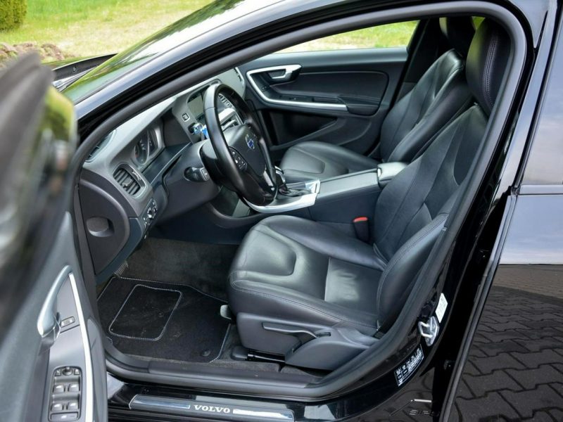 Volvo V60 2.0d(190KM) Lift Automat Skóry Navi Parktronik LED ASO Volvo I (2010-2018)