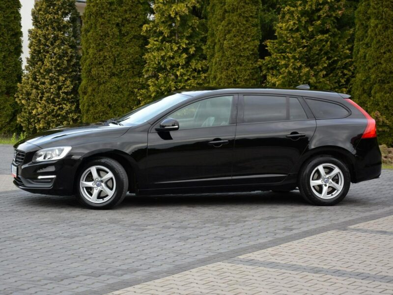 Volvo V60 2.0d(190KM) Lift Automat Skóry Navi Parktronik LED ASO Volvo I (2010-2018)