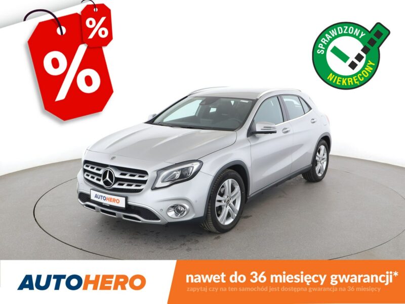 Mercedes GLA 200 LED navi skóra czujniki parkowania grzane fotele