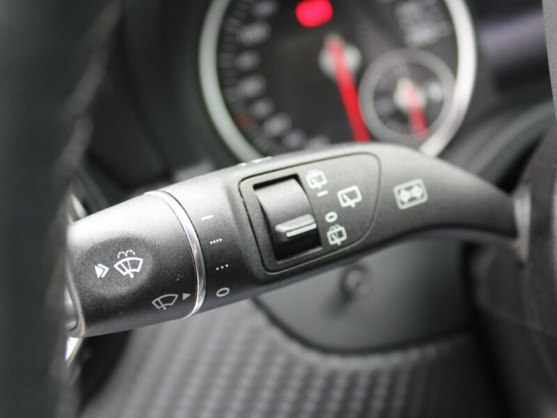 Mercedes GLA 180 F-vat Gwarancja Salon Polska Kamera Automat