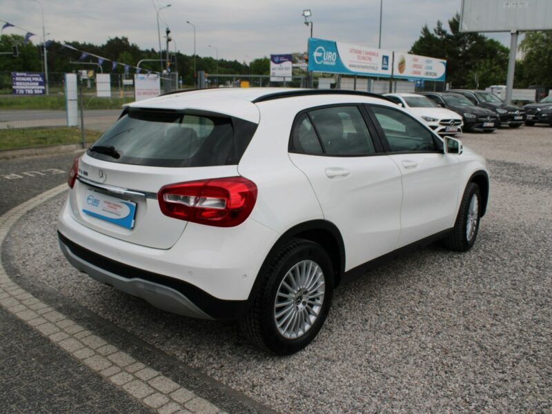 Mercedes GLA 180 F-vat Gwarancja Salon Polska Kamera Automat