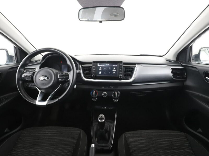 Kia Stonic klima tempomat kamera PDC Bluetooth LED