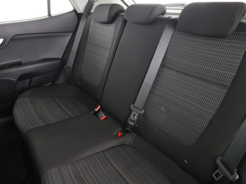 Kia Stonic klima tempomat kamera PDC Bluetooth LED