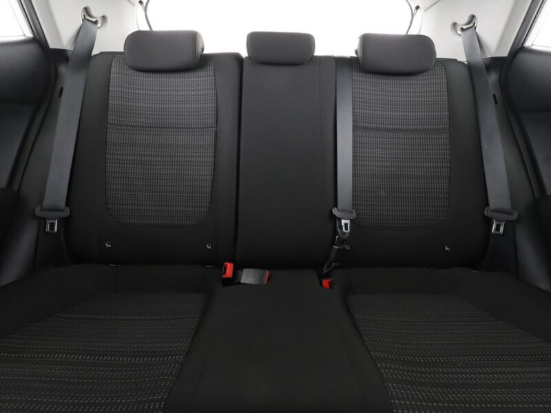Kia Stonic klima tempomat kamera PDC Bluetooth LED