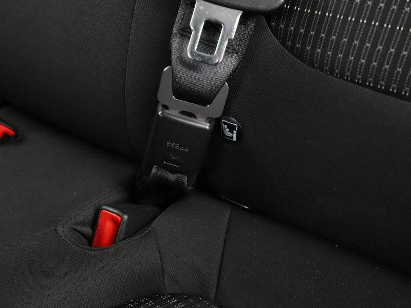Kia Stonic klima tempomat kamera PDC Bluetooth LED
