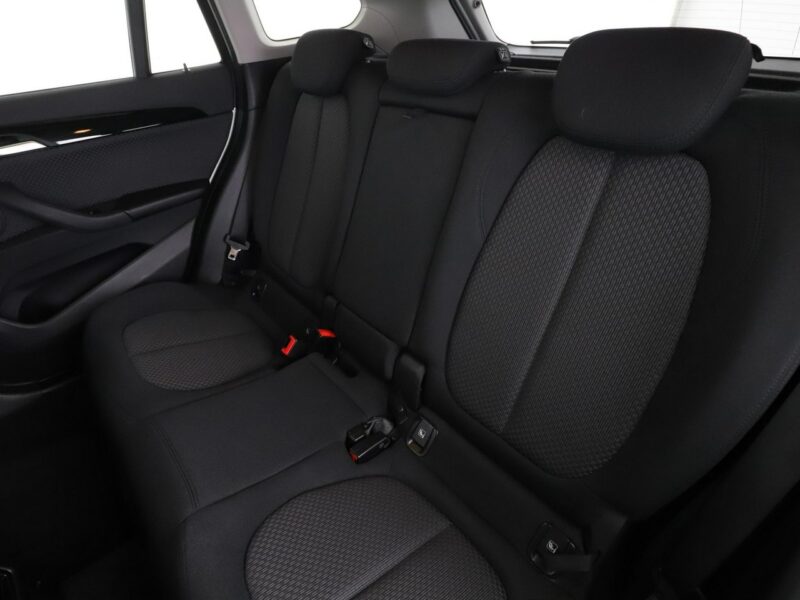 BMW X1 Advantage 150KM automat navi PDC HarmanKardon grzane fotele tempomat II (F48) (2015-)