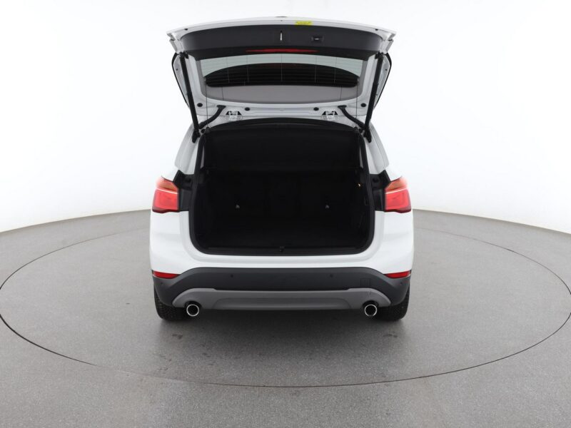 BMW X1 Advantage 150KM automat navi PDC HarmanKardon grzane fotele tempomat II (F48) (2015-)