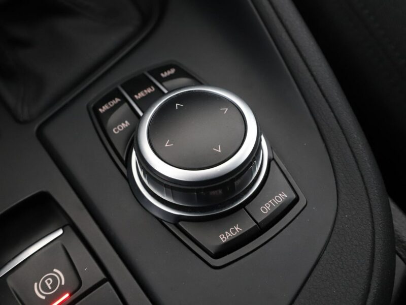 BMW X1 Advantage 150KM automat navi PDC HarmanKardon grzane fotele tempomat II (F48) (2015-)