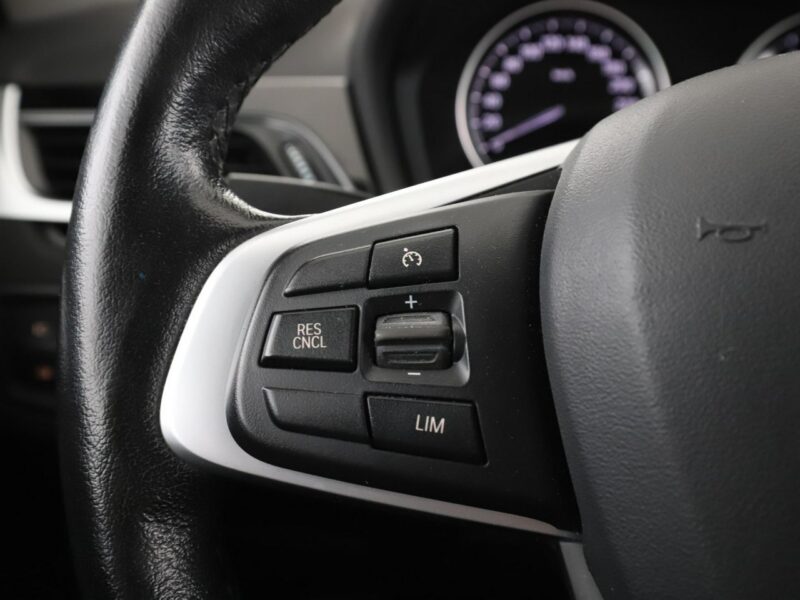 BMW X1 Advantage 150KM automat navi PDC HarmanKardon grzane fotele tempomat II (F48) (2015-)