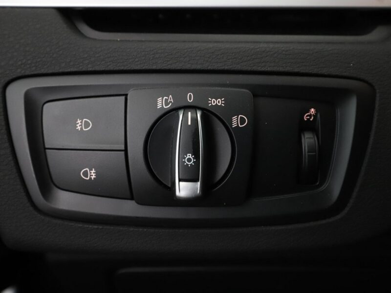 BMW X1 Advantage 150KM automat navi PDC HarmanKardon grzane fotele tempomat II (F48) (2015-)