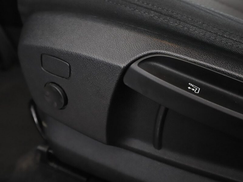 BMW X1 Advantage 150KM automat navi PDC HarmanKardon grzane fotele tempomat II (F48) (2015-)