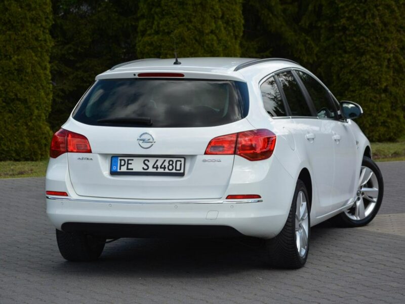 Opel Astra 1.4T(140KM) Lift Ledy Duża Navi pół-skóry 2xParktr. Chromy Alu 17 J (2009-2019)