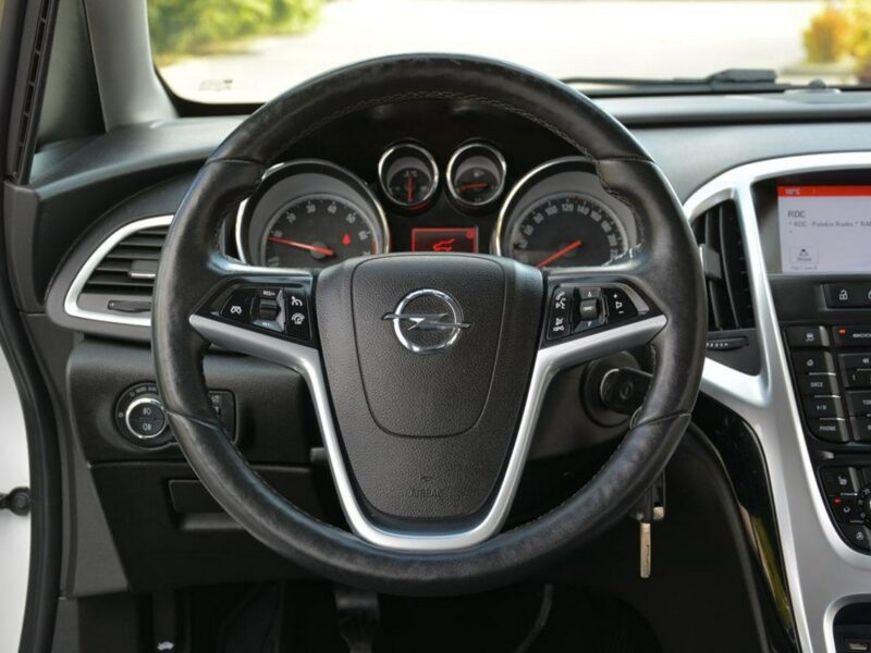 Opel Astra 1.4T(140KM) Lift Ledy Duża Navi pół-skóry 2xParktr. Chromy Alu 17 J (2009-2019)
