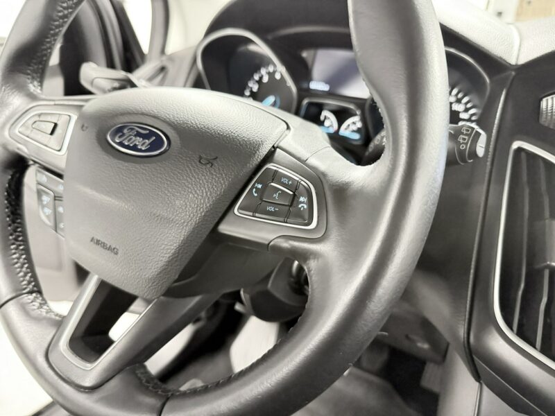 Ford Focus 1.0 TURBO 100KM*Start Stop*FACE LIFT*Alu 17*Klima*Navi SYNC* IDEALNY Mk3 (2010-2018)