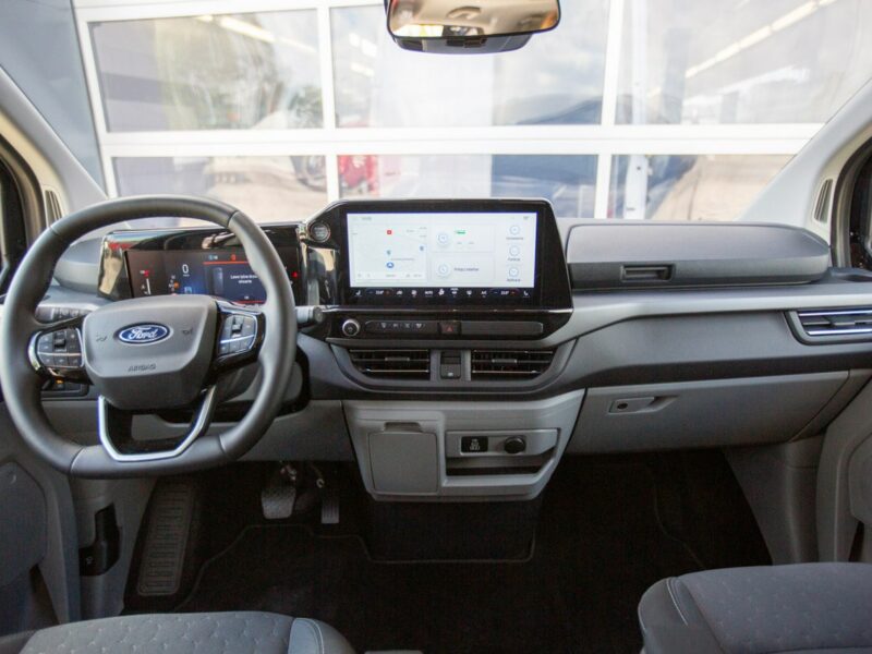 Ford Tourneo Custom Nowy Model AUTOMAT 8-OSÓB Titanium L2H1 zadzwoń i sprawdź !
