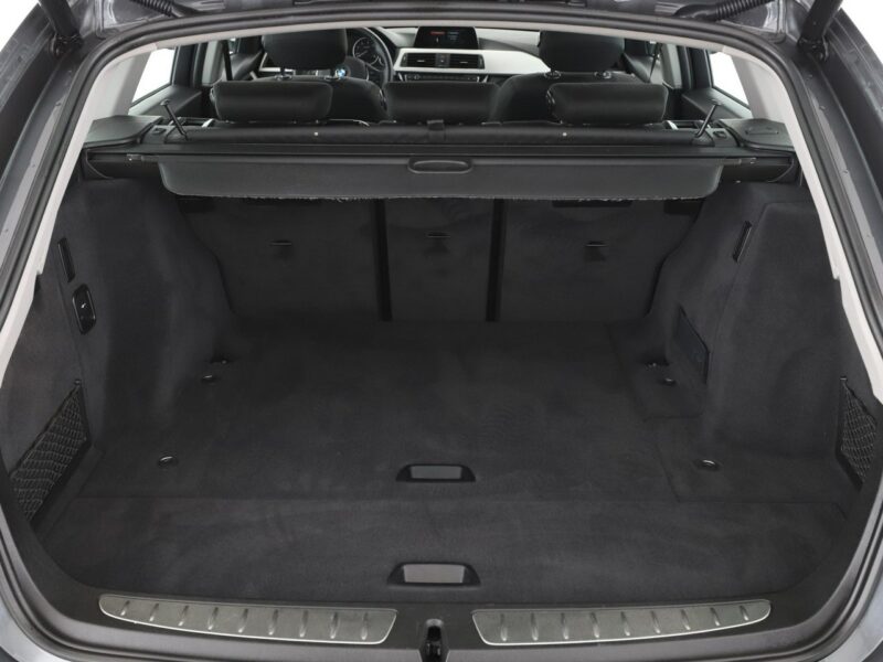 BMW 316 automat navi czujniki parkowania grzane fotele F30/F31 (2012-2020)