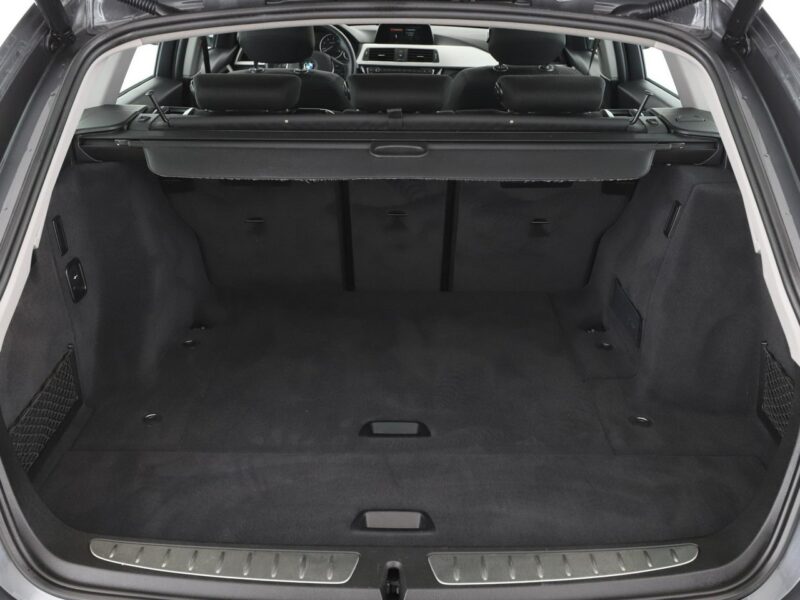 BMW 316 automat navi czujniki parkowania grzane fotele F30/F31 (2012-2020)