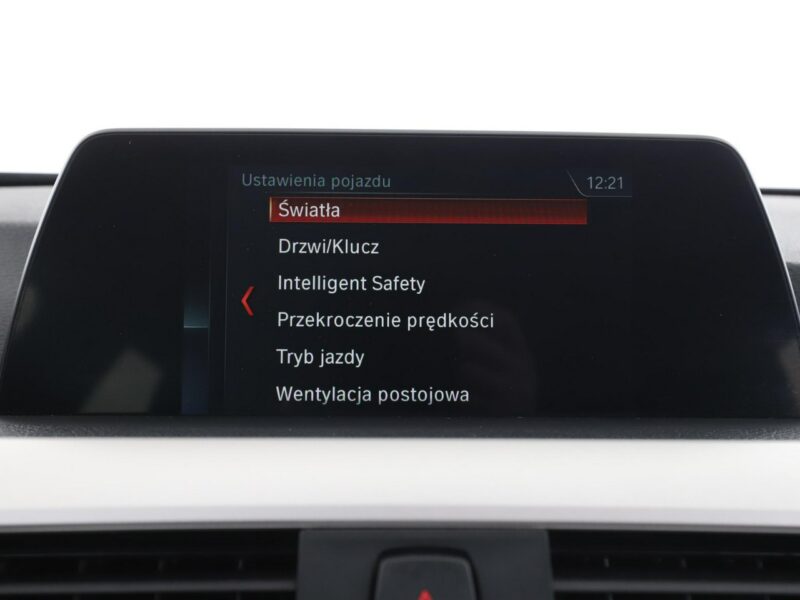 BMW 316 automat navi czujniki parkowania grzane fotele F30/F31 (2012-2020)