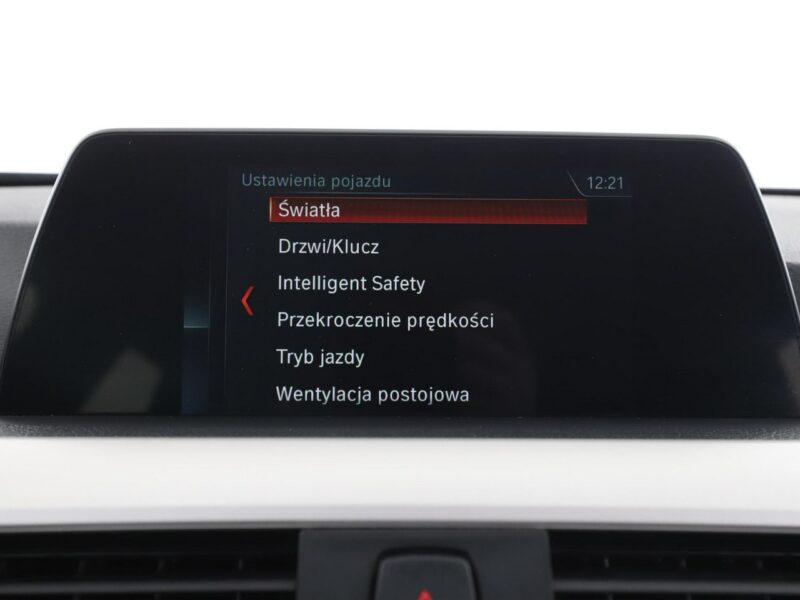 BMW 316 automat navi czujniki parkowania grzane fotele F30/F31 (2012-2020)